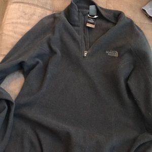 Black fleece quarter zip North Face pull over